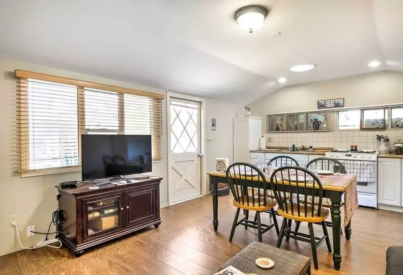 Cozy Arroyo Grande Cottage W/ Patio & Grill!