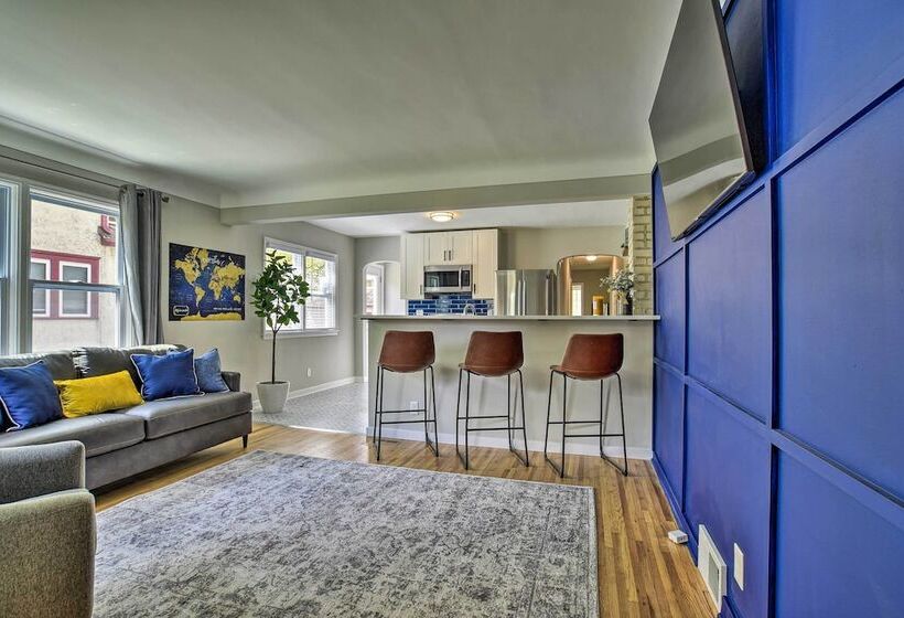 Cozy Home: Wifi, Parking, 5 Mi To Dtwn Mpls!
