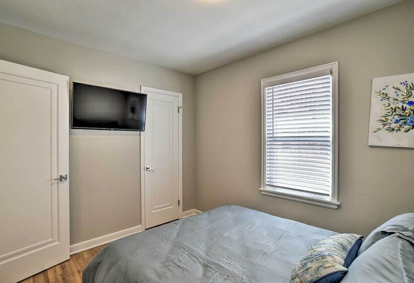 Cozy Home: Wifi, Parking, 5 Mi To Dtwn Mpls!