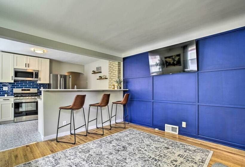 Cozy Home: Wifi, Parking, 5 Mi To Dtwn Mpls!