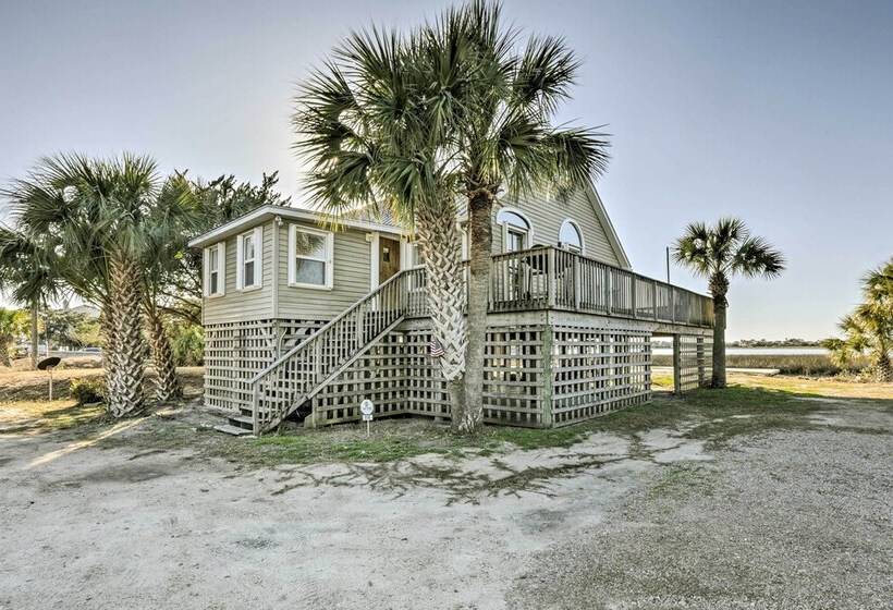 Cozy Waterfront  Island House  On Live Oak Island!