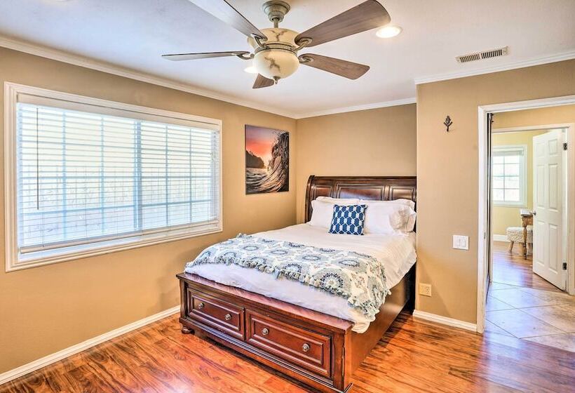 Deluxe Laguna Hills Home W/ Outdoor Oasis!