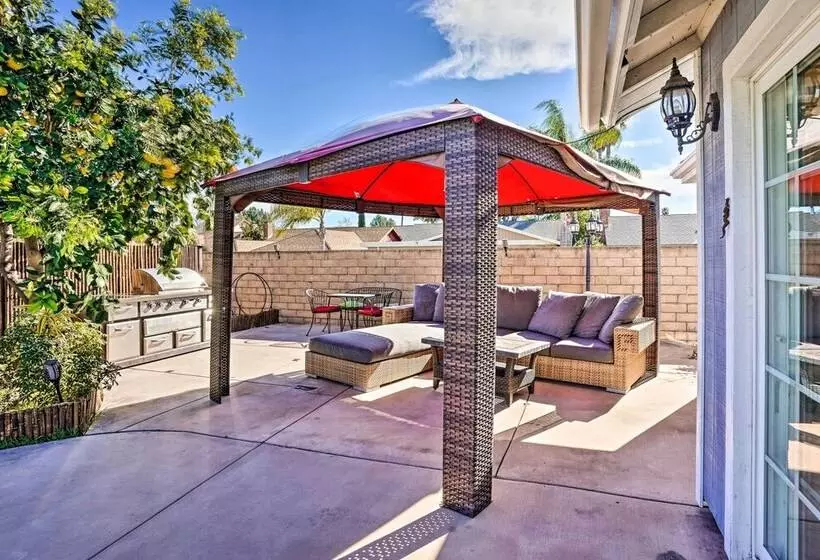 Deluxe Laguna Hills Home W/ Outdoor Oasis!