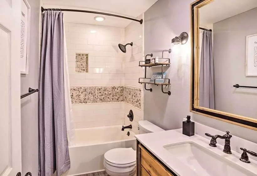 Deluxe Laguna Hills Home W/ Outdoor Oasis!