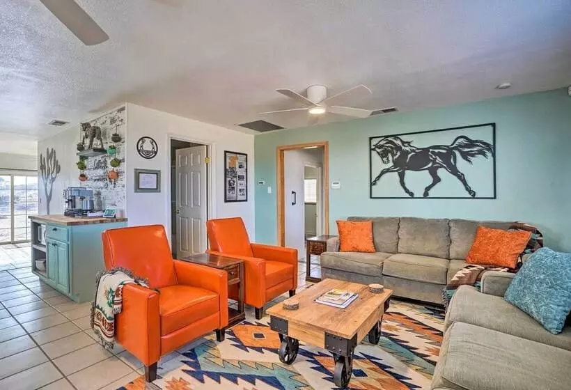 Desert Escape   Hot Tub, Fire Pit & Grill