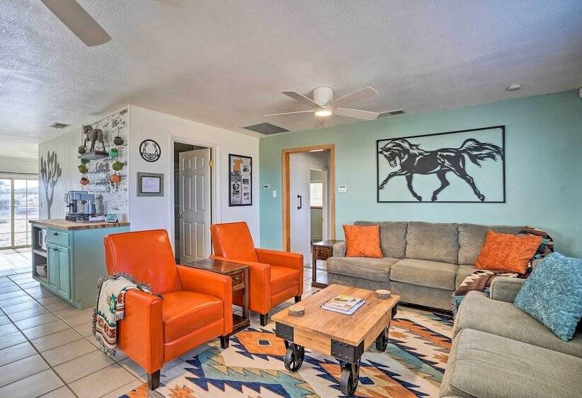 Desert Escape   Hot Tub, Fire Pit & Grill