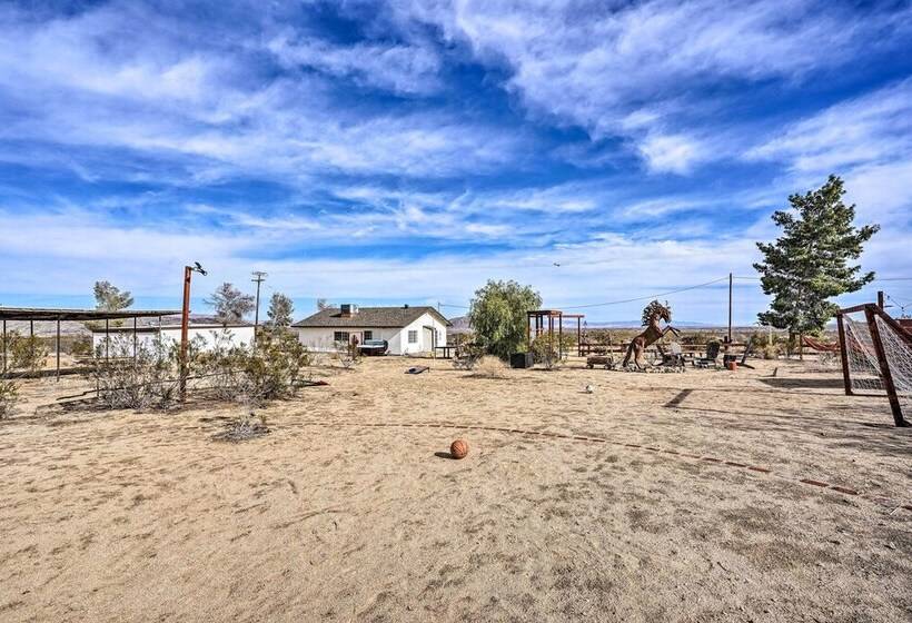 Desert Escape   Hot Tub, Fire Pit & Grill