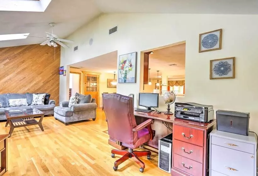 Extravagant Randolph Retreat W/ Private Pool!