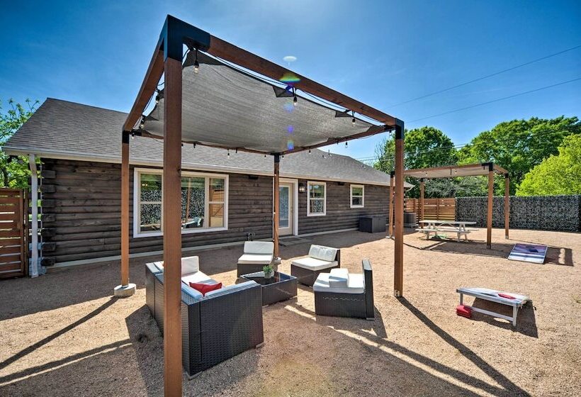 Gorgeous Cabin W/ Pergolas, Walk To River!