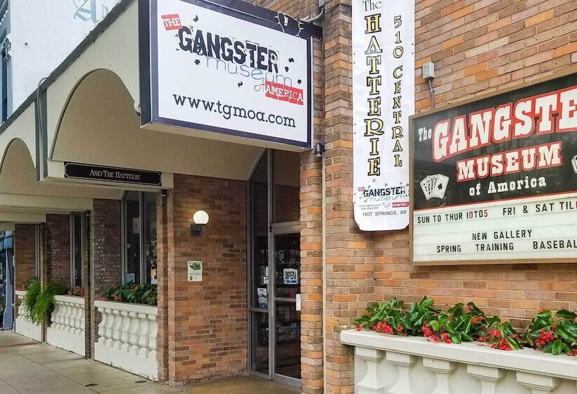 Hot Springs Home < 1 Mi To Oaklawn Racing Casino!