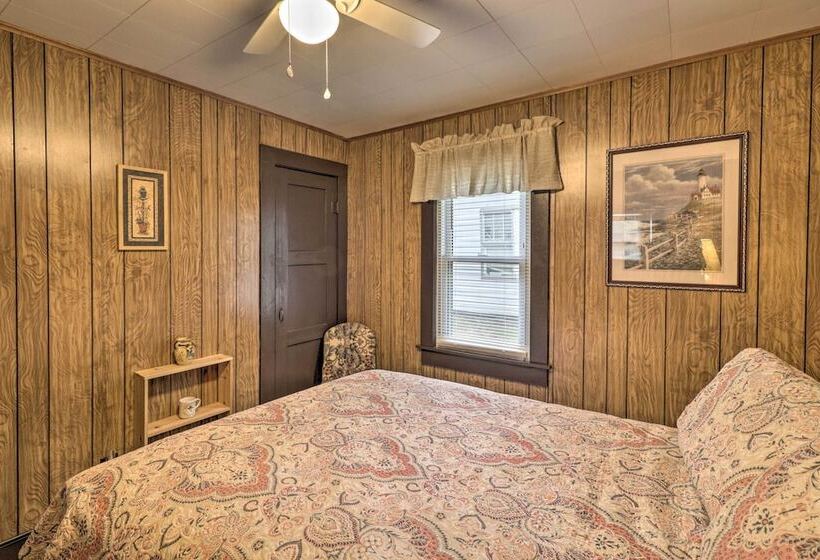 Hot Springs Home < 1 Mi To Oaklawn Racing Casino!