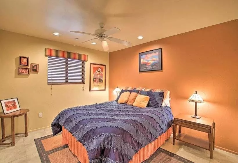 Indio Escape W/ Fire Pit & Resort Amenities!