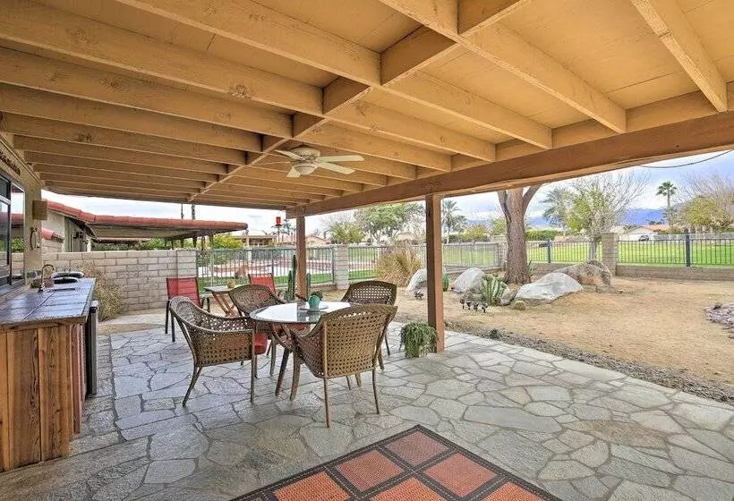 Indio Escape W/ Fire Pit & Resort Amenities!