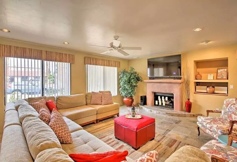 Indio Escape W/ Fire Pit & Resort Amenities!