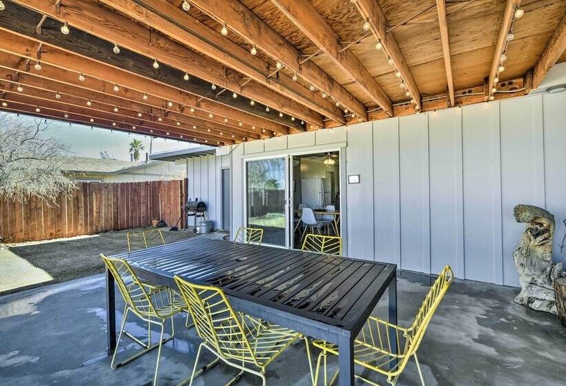 Joshua Tree Vacation Home W/ Private Hot Tub!