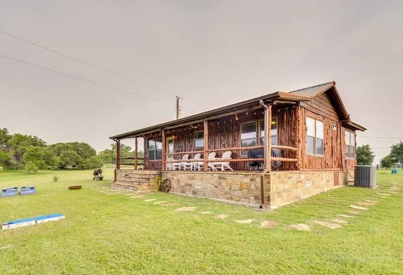 La Grange Cabin On Acreage: Close To Wineries