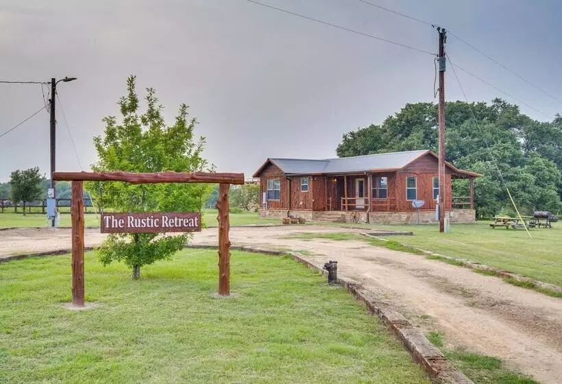 La Grange Cabin On Acreage: Close To Wineries