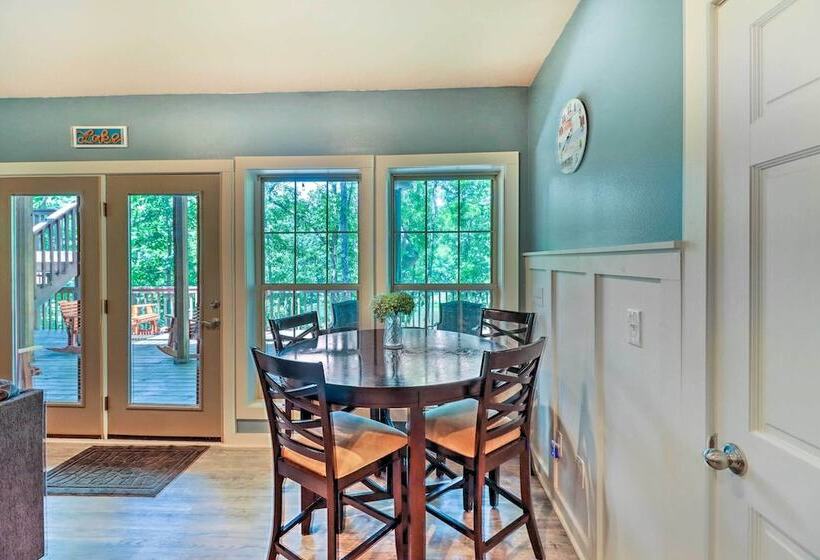 Lakefront Family Escape W/ Fire Pit & 2 Decks!