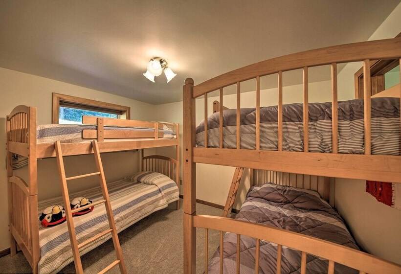 Large Cabin W/ Fire Pit + Grill On 34 Acres!