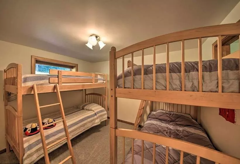 Large Cabin W/ Fire Pit + Grill On 34 Acres!