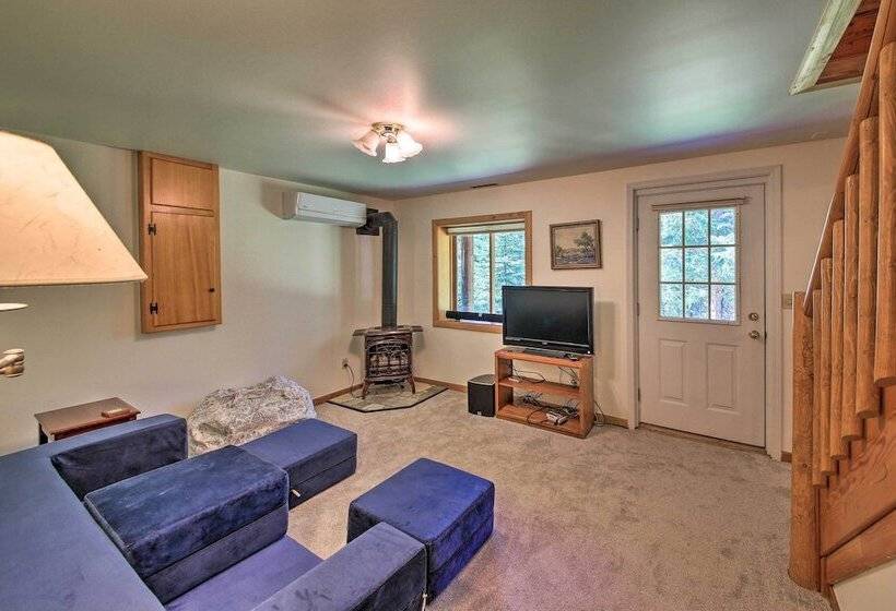 Large Cabin W/ Fire Pit + Grill On 34 Acres!