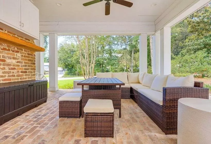 Luxe Fairhope Home W/ Covered Patio: Walk To Bay