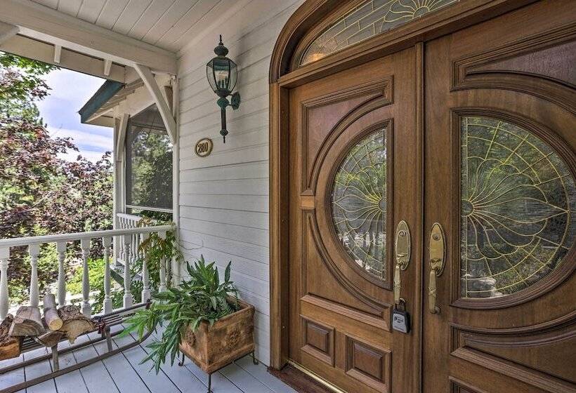 Ornate Lake Arrowhead Home With Deck