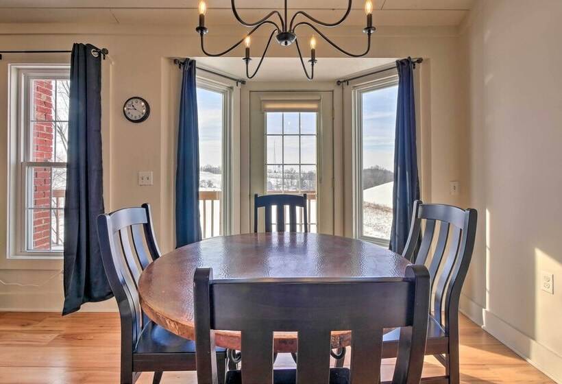 Peaceful Cottage In The Heart Of Amish Country!