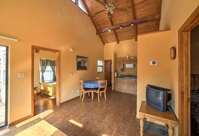 Peaceful Reliance Cabin W/ Deck On Hiwassee River!