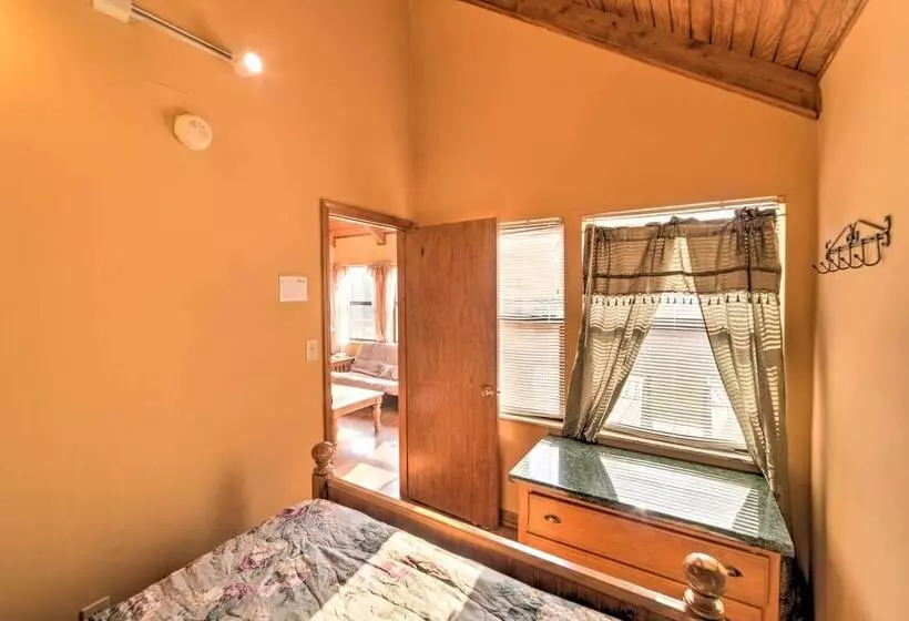 Peaceful Reliance Cabin W/ Deck On Hiwassee River!