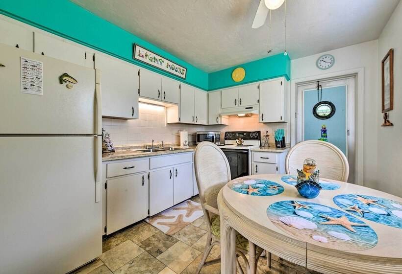 Pet Friendly Bradenton Home ~ 3 Mi To Cortez Beach