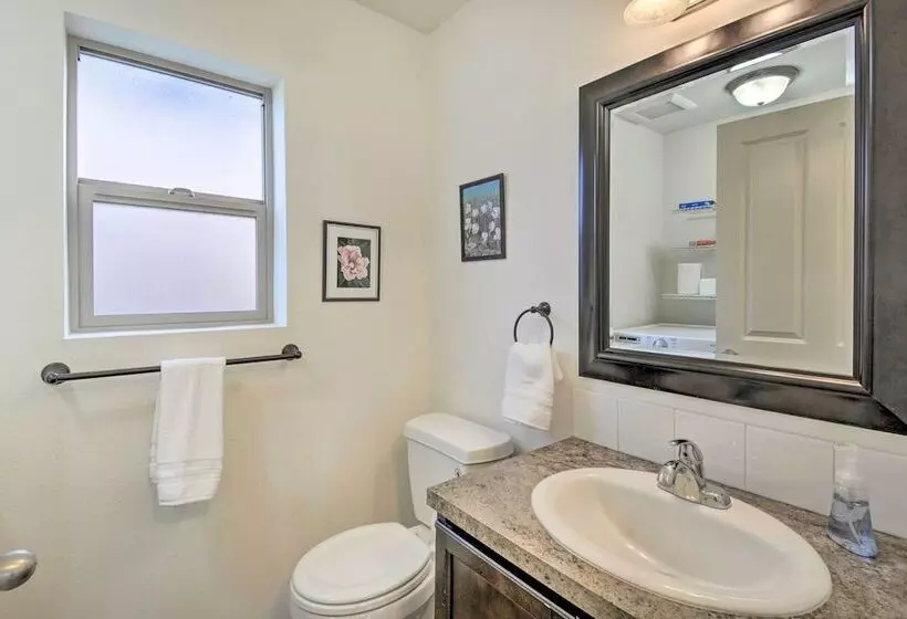 Pet Friendly Poulsbo Abode W/ Mountain Views!