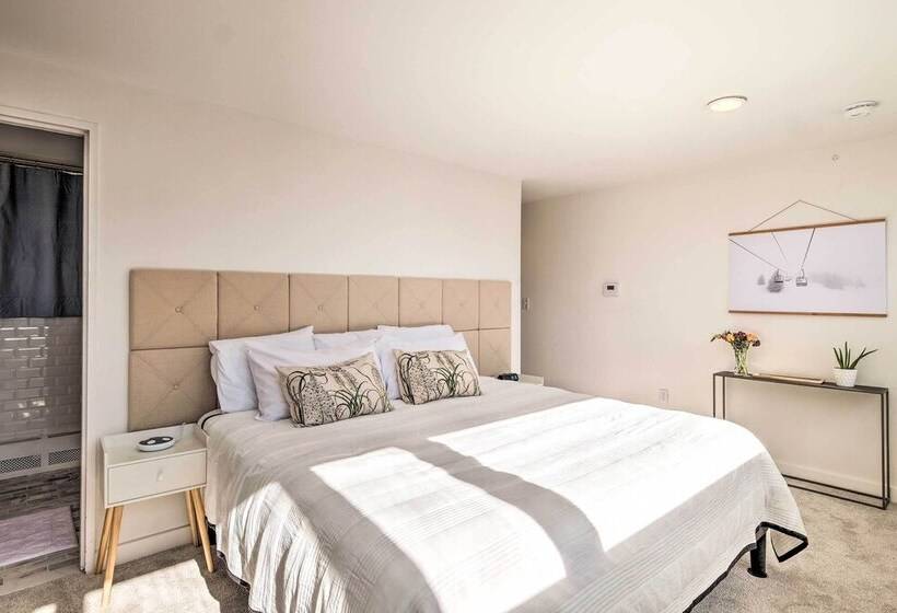 Pristine West Dover Home W/ Deck & Mountain Views!