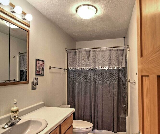 Quaint Duluth Hideaway W/ Private Fenced In Yard!