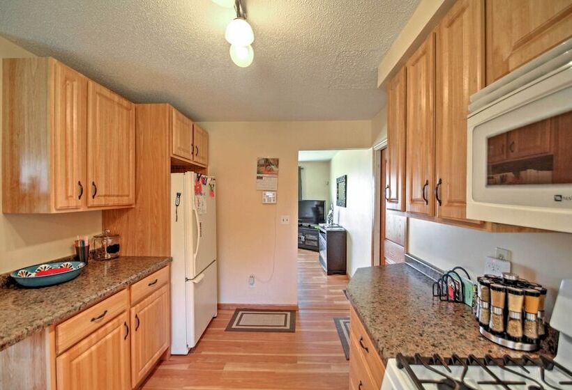 Quaint Duluth Hideaway W/ Private Fenced In Yard!