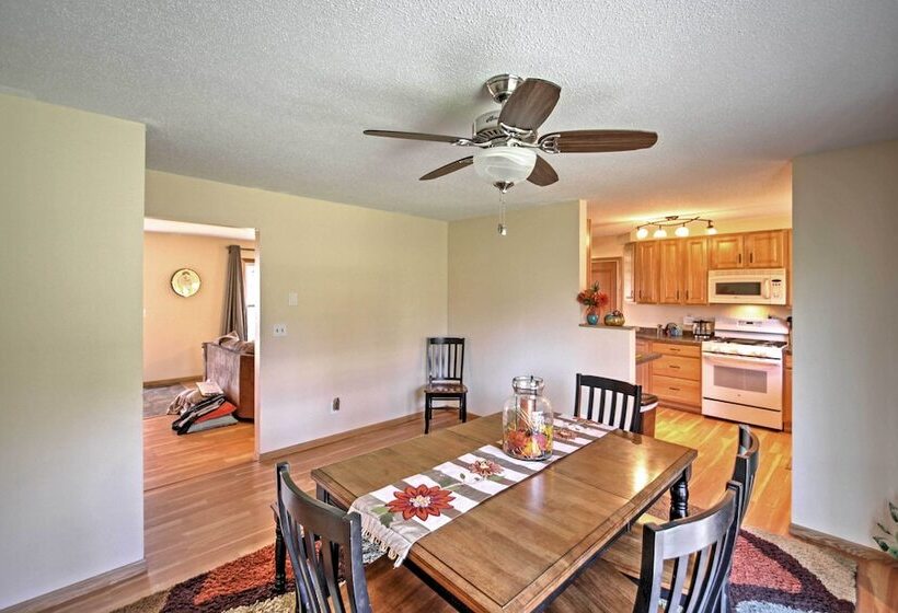 Quaint Duluth Hideaway W/ Private Fenced In Yard!