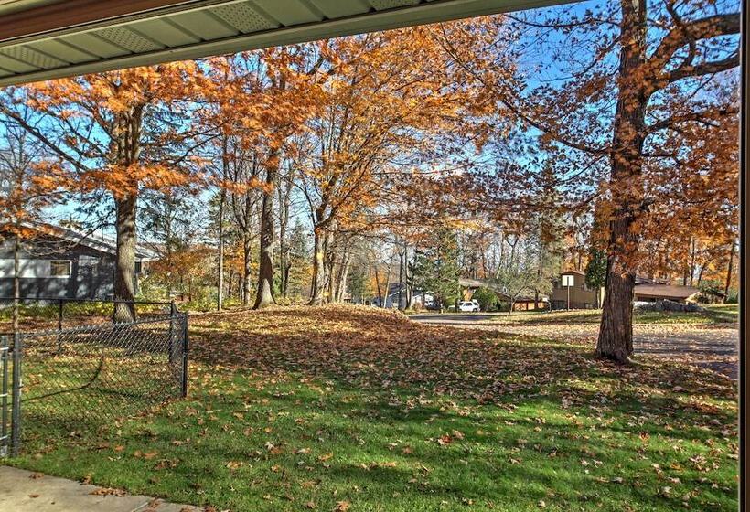 Quaint Duluth Hideaway W/ Private Fenced In Yard!