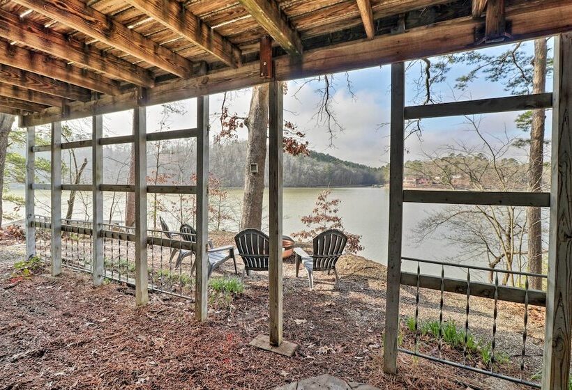 Riverfront Deck + Fire Pit: Hot Springs Retreat!