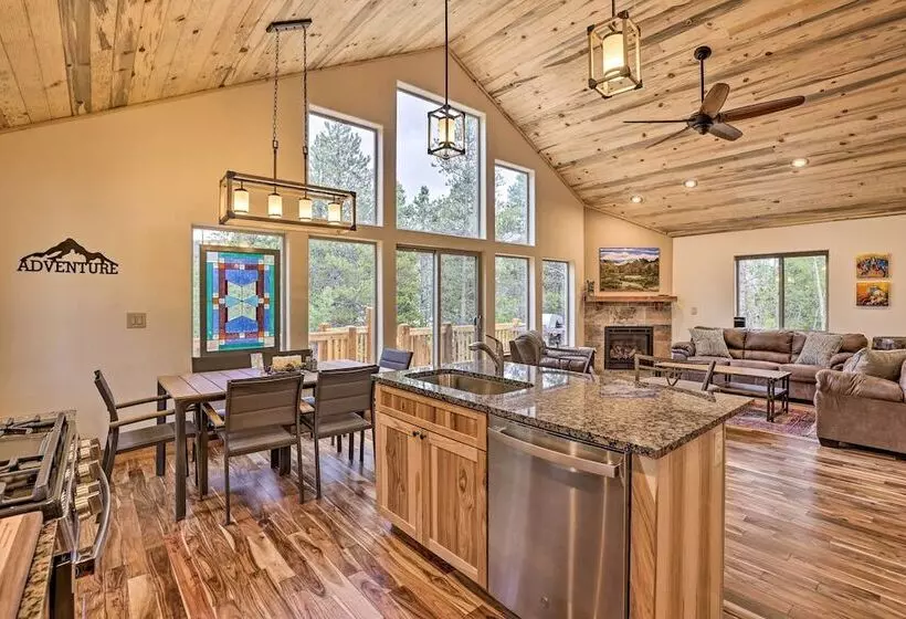 Rocky Mountain Alma Cabin With Deck & Hot Tub!