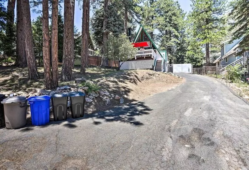 Running Springs A Frame W/ Deck & Mtn Views!