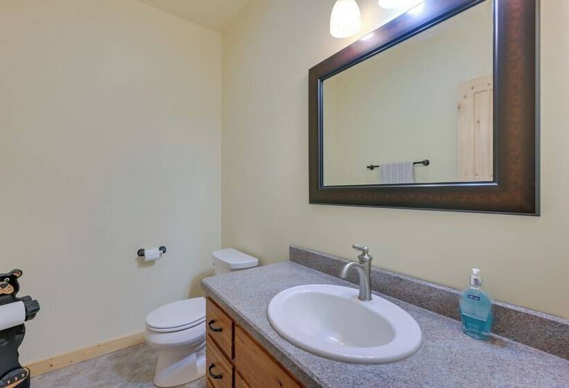 Rural Divide Cabin W/ Mountain Views!