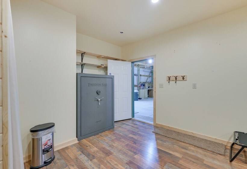 Rural Divide Cabin W/ Mountain Views!