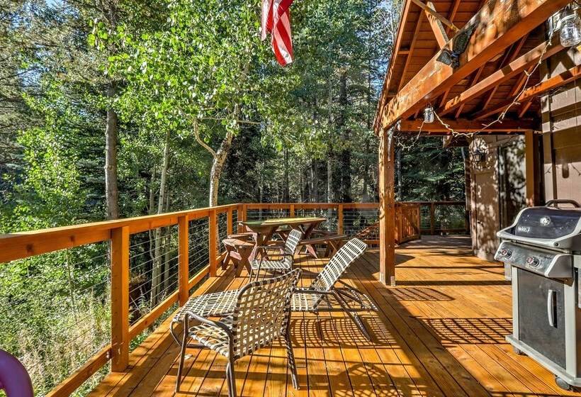Rustic Riverfront Truckee Cabin W/ Gas Grill!