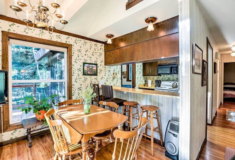 Rustic Riverfront Truckee Cabin W/ Gas Grill!