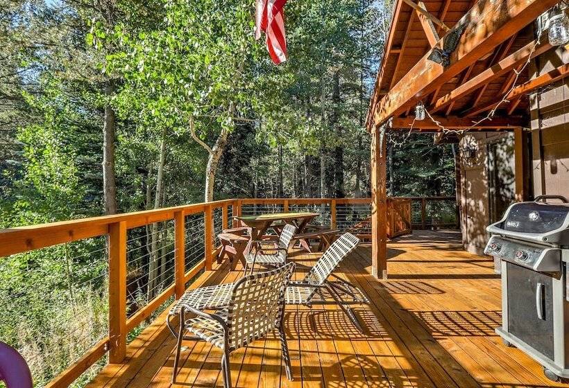 Rustic Riverfront Truckee Cabin W/ Gas Grill!
