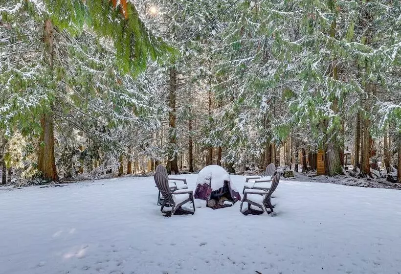 Rustic Sequim Cabin W/ Fire Pit & Forested Views!