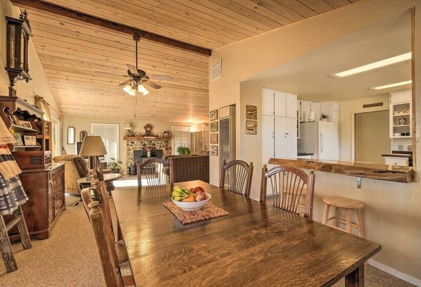 Secluded Mountain Hideaway < 8 Miles To Bass Lake!