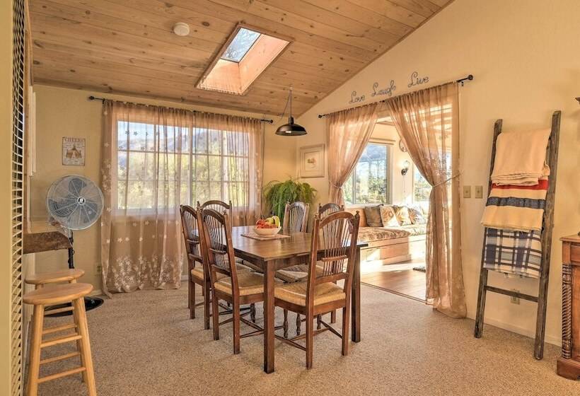 Secluded Mountain Hideaway < 8 Miles To Bass Lake!