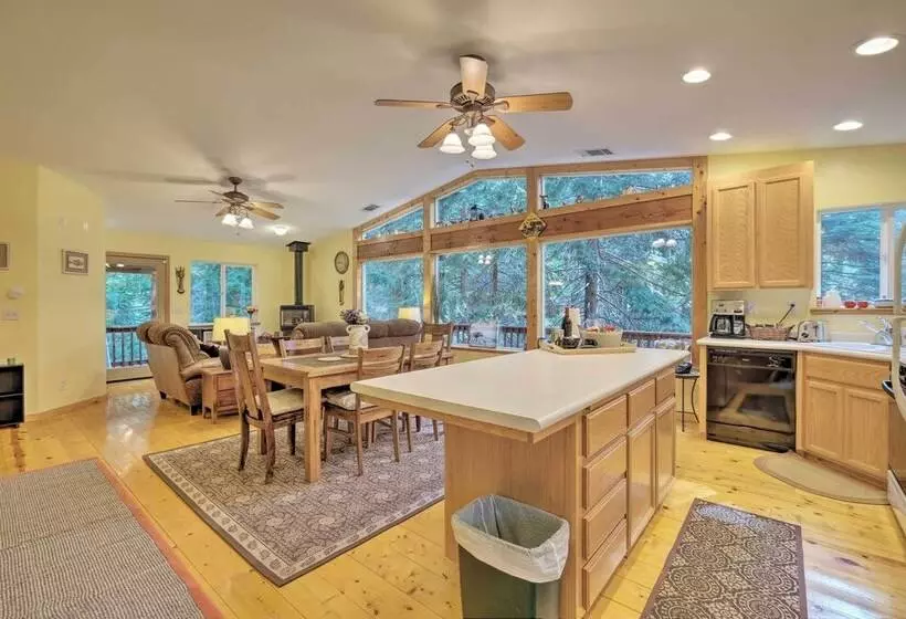 Walk To Big Trees State Park: Cabin W/ Deck!