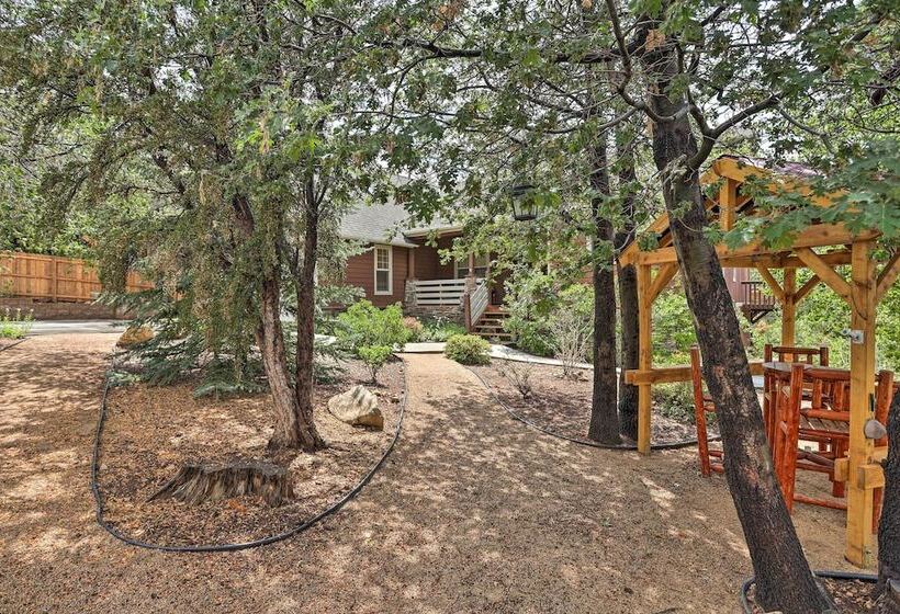 5 Mi To Big Bear Lake: Home W/ Hot Tub!